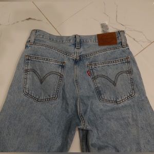 levi straight leg jeans size 27